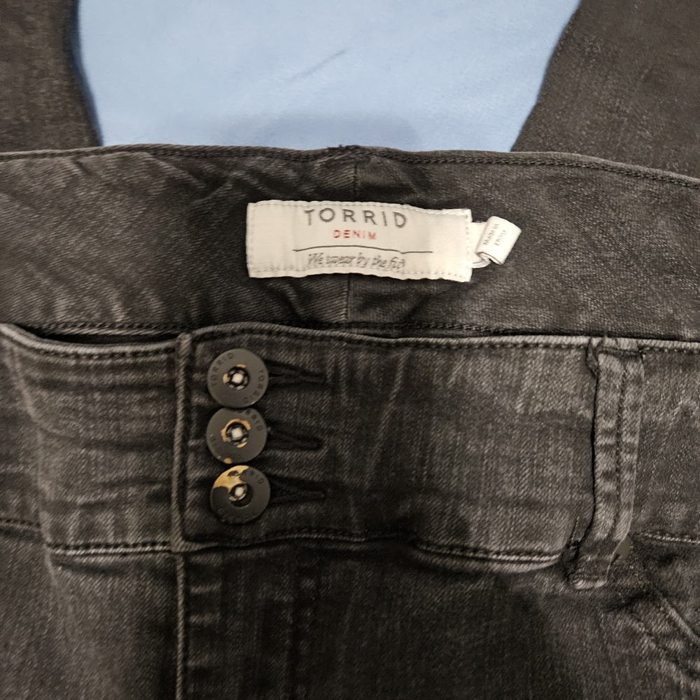 Torrid black denim jeans jeggings 24s